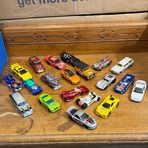 Vibrant Die-Cast Toy Car Collection-20 pc
